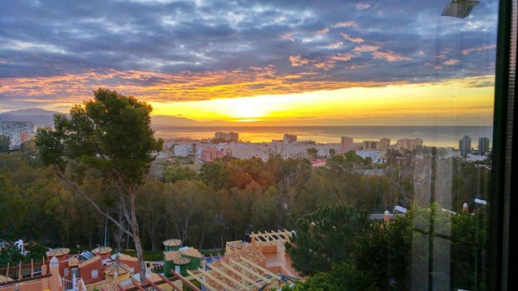 Pinar Suites Habitaciones Torremolinos Bagian luar foto