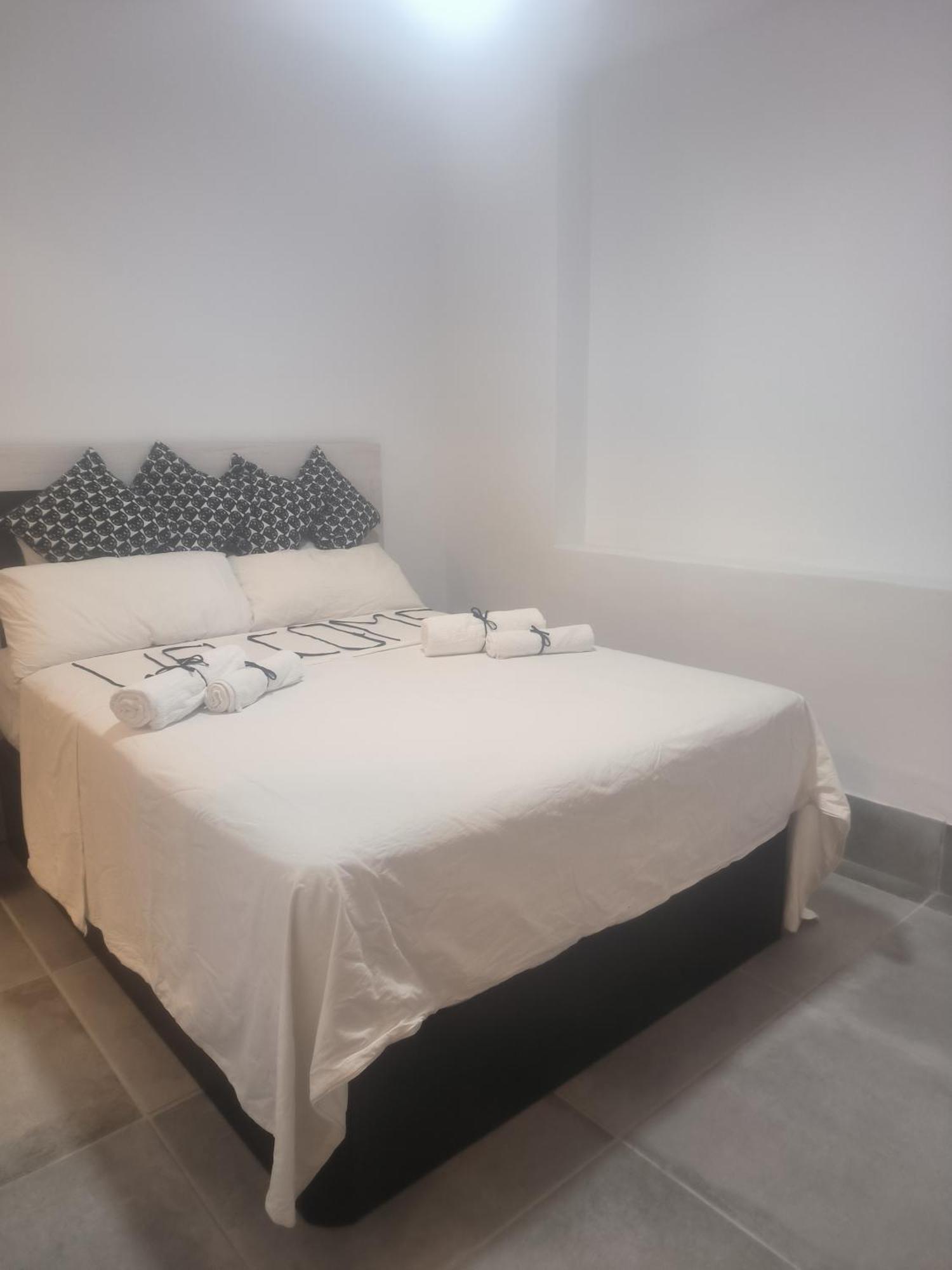 Pinar Suites Habitaciones Torremolinos Bagian luar foto